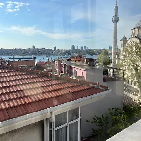 شقة The Pillo Mansion