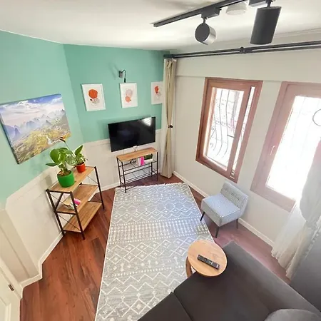 The Pillo Mansion Apartman *