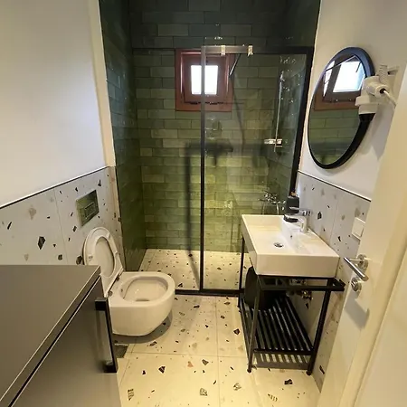 The Pillo Mansion Apartment *